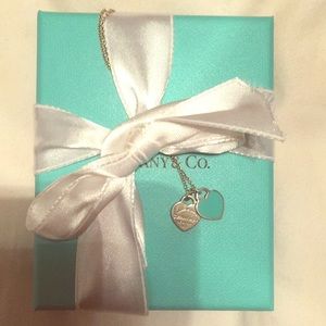 Tiffany’s necklace